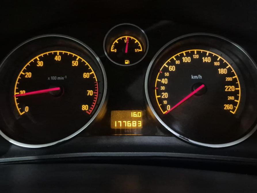 Opel Astra H Рестайлинг Альметьевск  - изображение 19