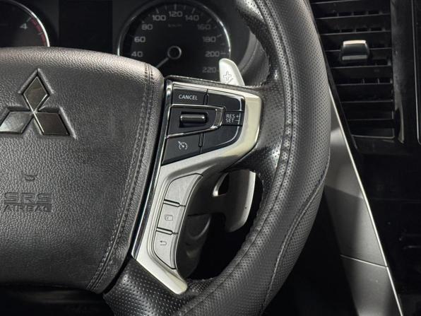 Mitsubishi Pajero Sport III Рестайлинг с пробегом 2021 года, цена 1 839 000 рублей, 322000 км, внедорожник, Автокод Объявления