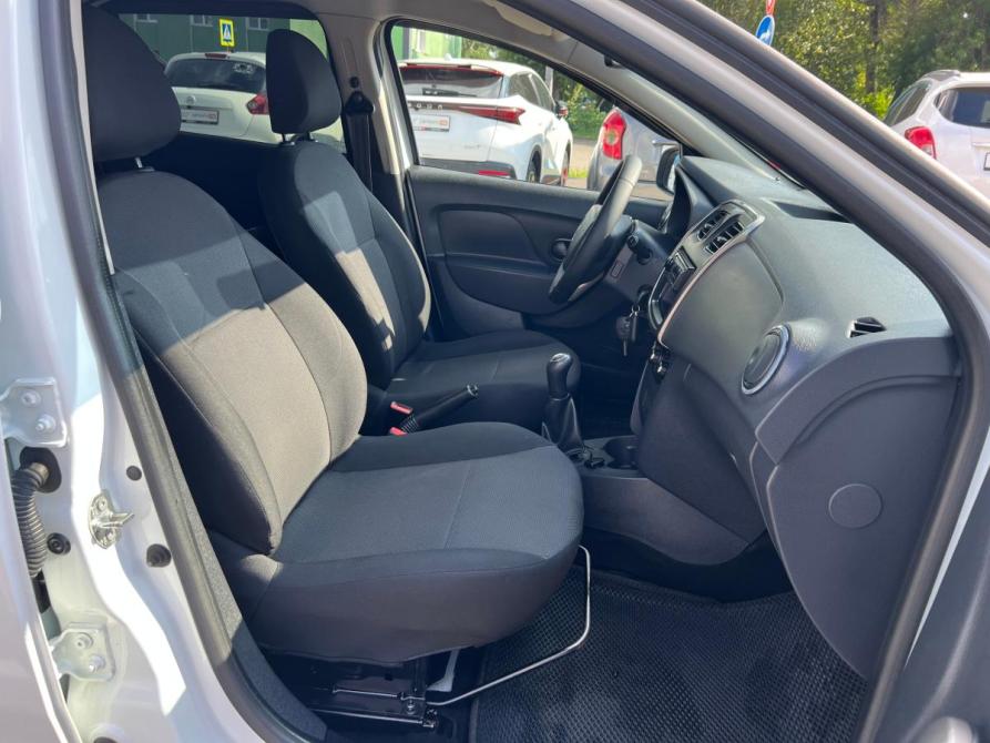 Renault Logan II Стерлитамак  - изображение 11