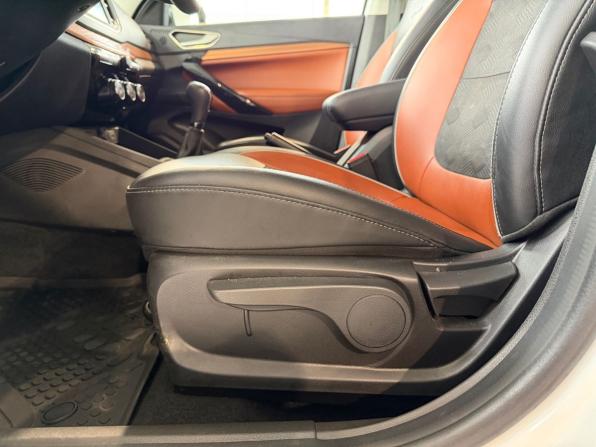 Lada (ВАЗ) Vesta I Рестайлинг (NG) с пробегом 2024 года, цена 1 285 900 рублей, 34402 км, седан, Автокод Объявления