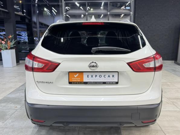 Nissan Qashqai II с пробегом 2017 года, цена 1 750 000 рублей, 97000 км, внедорожник, Автокод Объявления