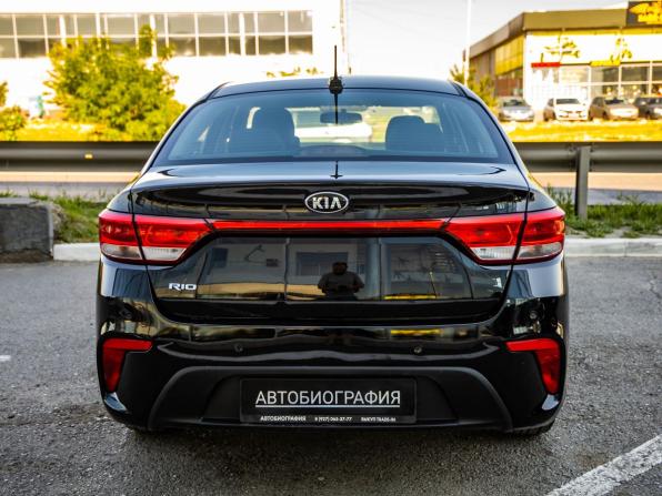 Kia Rio IV с пробегом 2018 года, цена 1 298 000 рублей, 153431 км, седан, Автокод Объявления