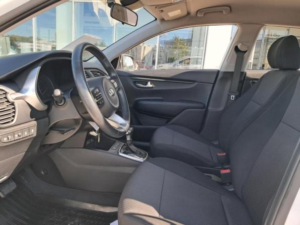 Kia Rio IV Рестайлинг с пробегом 2021 года, цена 1 872 000 рублей, 57890 км, хэтчбек, Автокод Объявления