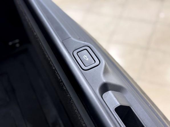 Land Rover Range Rover IV с пробегом 2014 года, цена 4 750 000 рублей, 109000 км, внедорожник, Автокод Объявления