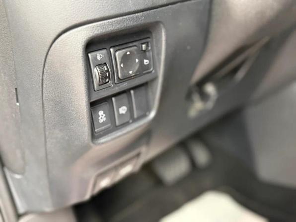 Nissan Juke I с пробегом 2012 года, цена 1 095 000 рублей, 60964 км, внедорожник, Автокод Объявления