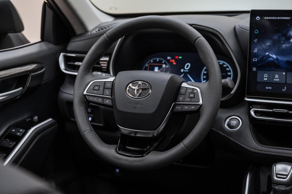 Toyota Highlander IV (XU70) Москва  - изображение 10