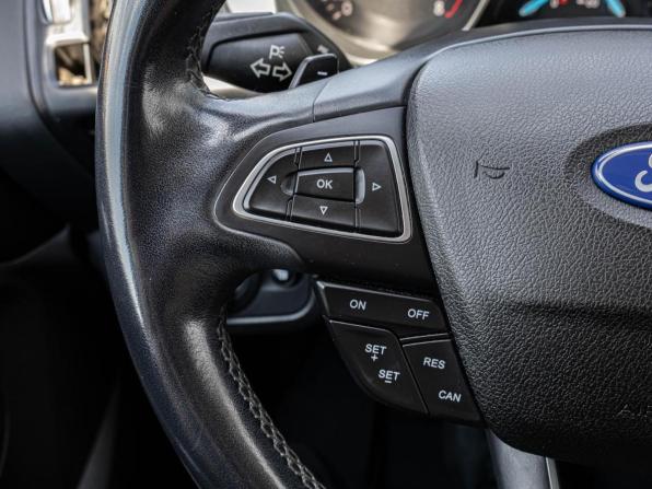 Ford Kuga II Рестайлинг с пробегом 2018 года, цена 1 920 000 рублей, 59005 км, внедорожник, Автокод Объявления