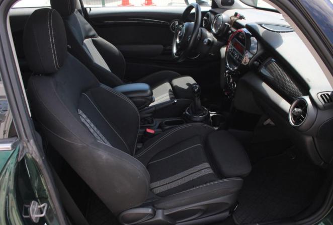 Mini Hatch III (F55/F56) с пробегом 2014 года, цена 1 675 000 рублей, 92633 км, хэтчбек, Автокод Объявления