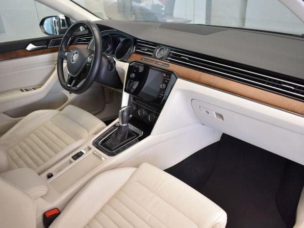 Volkswagen Passat B8 с пробегом 2018 года, цена 3 149 000 рублей, 82493 км, универсал, Автокод Объявления