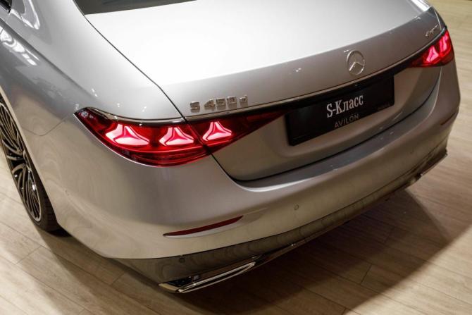 Новый Mercedes-Benz S-Класс VII (W223) Рестайлинг 2026 года, цена 28 890 000 рублей, седан, Автокод Объявления