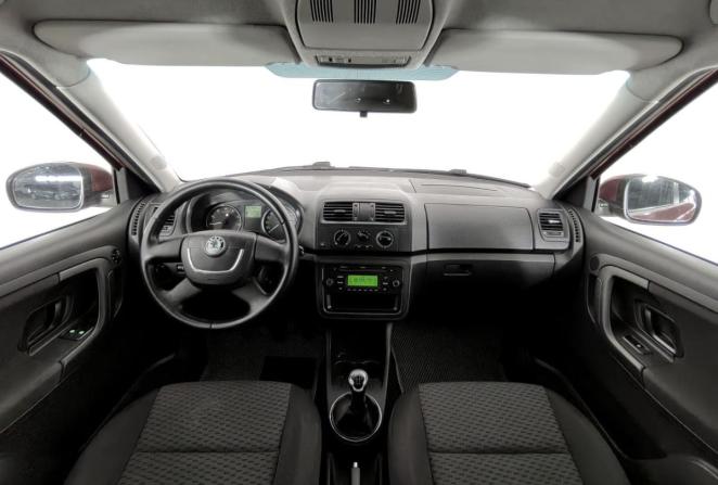 Skoda Fabia II Рестайлинг с пробегом 2012 года, цена 428 000 рублей, 222000 км, хэтчбек, Автокод Объявления