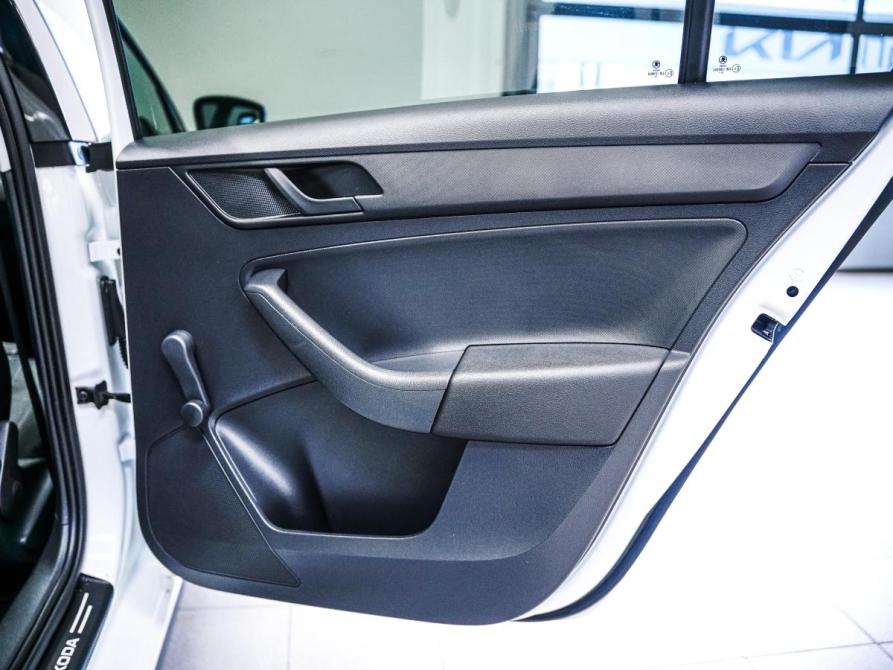 Skoda Rapid I Красноярск  - изображение 23