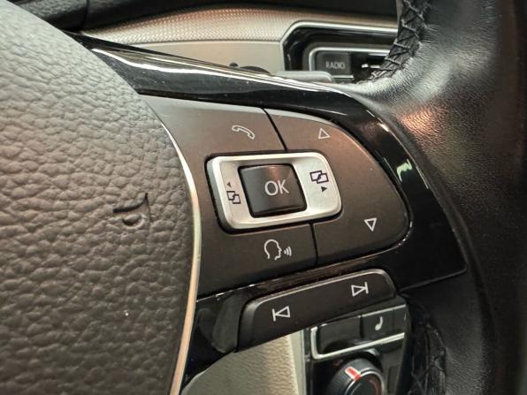 Volkswagen Passat (North America and China) I Рестайлинг с пробегом 2018 года, цена 1 599 999 рублей, 126820 км, седан, Автокод Объявления