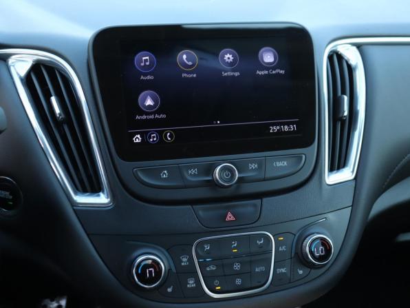 Chevrolet Malibu IX Рестайлинг с пробегом 2019 года, цена 1 560 000 рублей, 97938 км, седан, Автокод Объявления