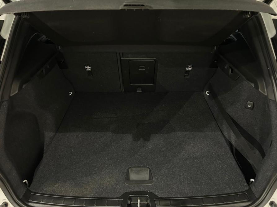 Volvo XC40 I Санкт-Петербург  - изображение 12