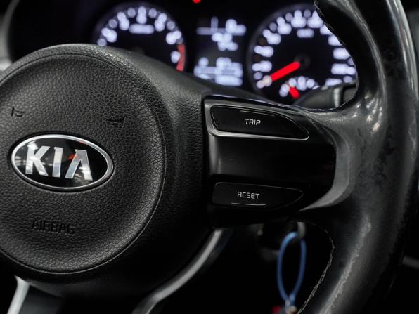 Kia Rio IV с пробегом 2018 года, цена 1 100 000 рублей, 88552 км, седан, Автокод Объявления
