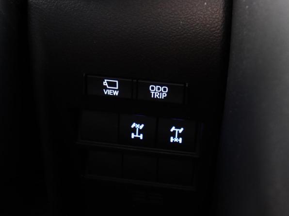 Toyota Land Cruiser 300 Series с пробегом 2023 года, цена 10 997 000 рублей, 27983 км, внедорожник, Автокод Объявления