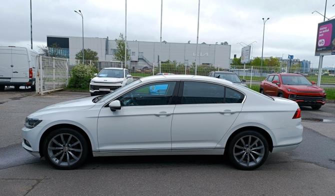 Volkswagen Passat B8 с пробегом 2016 года, цена 2 095 000 рублей, 153000 км, седан, Автокод Объявления