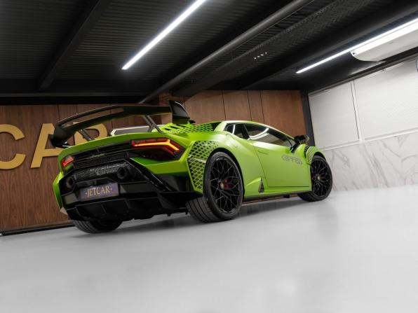 Lamborghini Huracán I Рестайлинг с пробегом 2024 года, цена 39 990 000 рублей, 88 км, купе, Автокод Объявления