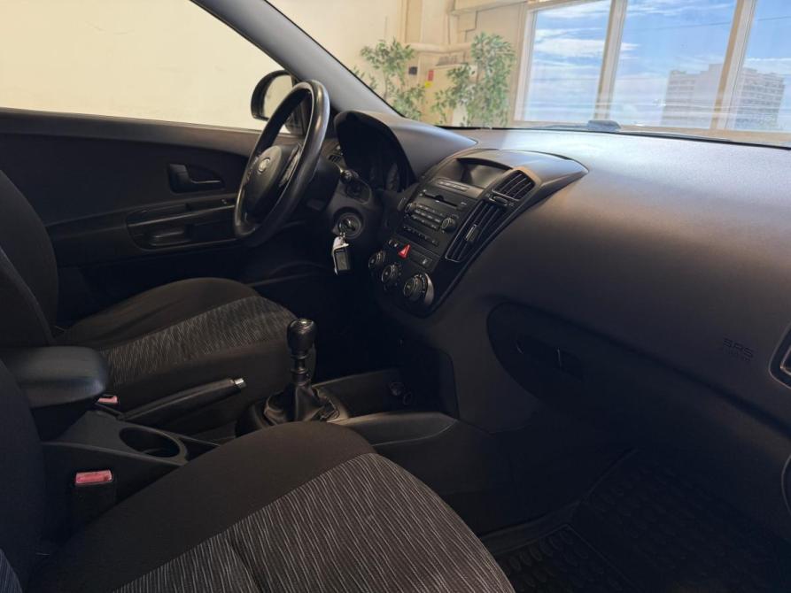 Kia Ceed I Волгоград  - изображение 9
