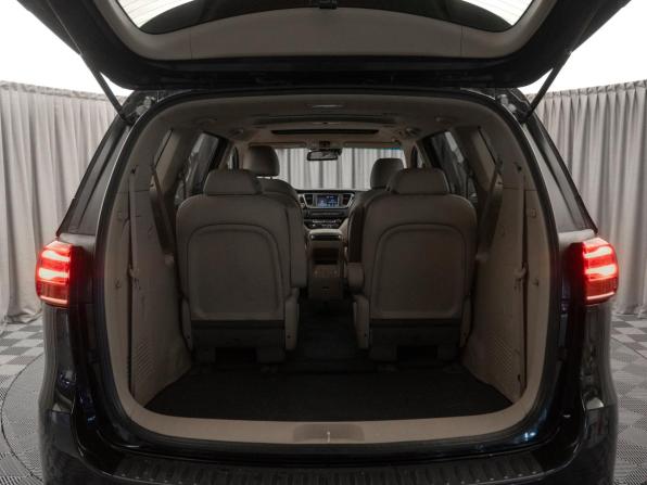 Kia Carnival III с пробегом 2020 года, цена 2 900 000 рублей, 175250 км, минивэн, Автокод Объявления