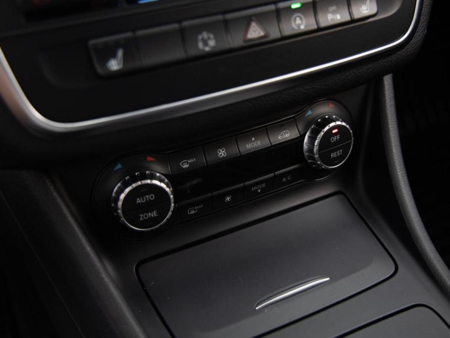 Mercedes-Benz GLA I (X156) Санкт-Петербург  - изображение 15