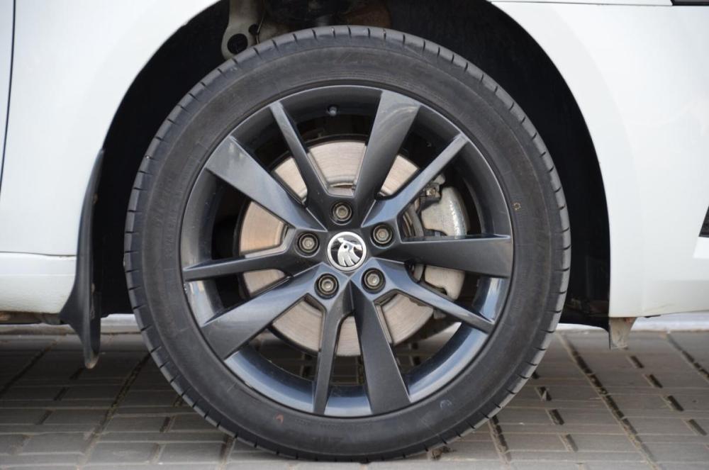 Skoda Octavia III (A7) Рестайлинг Астрахань  - изображение 7