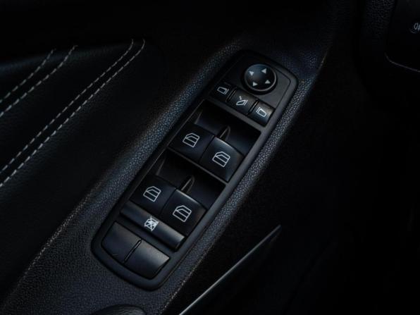Mercedes-Benz M-Класс II (W164) Рестайлинг с пробегом 2011 года, цена 2 190 000 рублей, 121810 км, внедорожник, Автокод Объявления