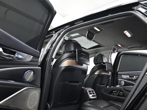 Kia K9 II (RJ) Рестайлинг с пробегом 2022 года, цена 4 699 000 рублей, 39000 км, седан, Автокод Объявления