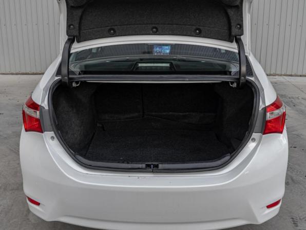 Toyota Corolla XI (E160 E170 E180) с пробегом 2013 года, цена 1 225 000 рублей, 118619 км, седан, Автокод Объявления
