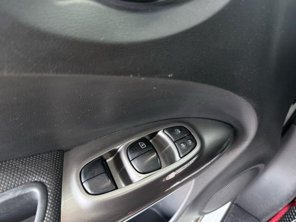 Nissan Juke I с пробегом 2012 года, цена 1 079 000 рублей, 141000 км, внедорожник, Автокод Объявления