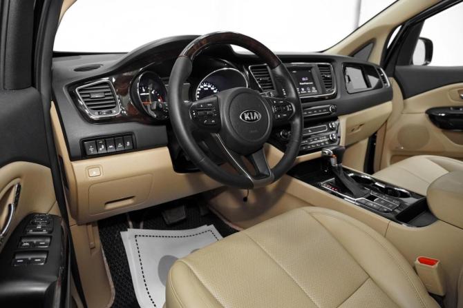 Kia Carnival III с пробегом 2018 года, цена 1 665 000 рублей, 89000 км, минивэн, Автокод Объявления