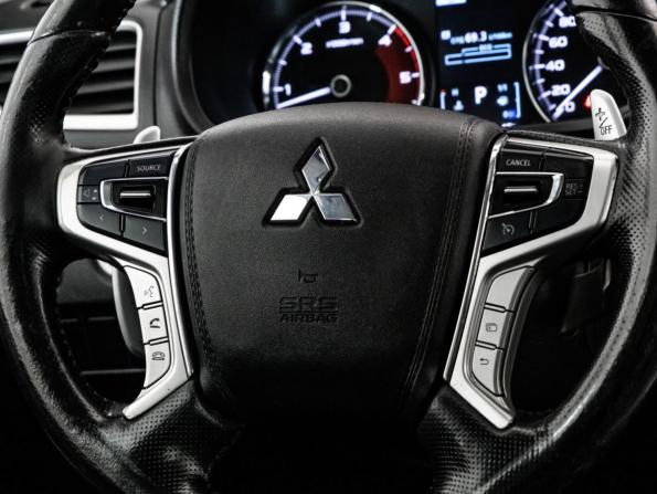 Mitsubishi Pajero Sport III с пробегом 2018 года, цена 2 599 000 рублей, 162405 км, внедорожник, Автокод Объявления