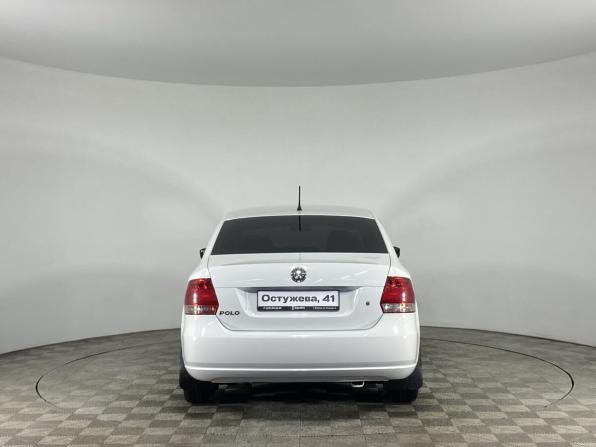 Volkswagen Polo V с пробегом 2015 года, цена 899 000 рублей, 108000 км, седан, Автокод Объявления