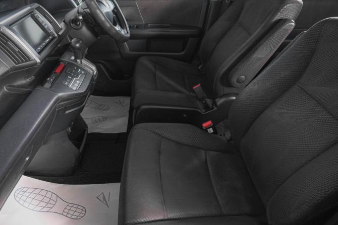 Honda Stepwgn IV с пробегом 2011 года, цена 1 309 000 рублей, 245000 км, минивэн, Автокод Объявления