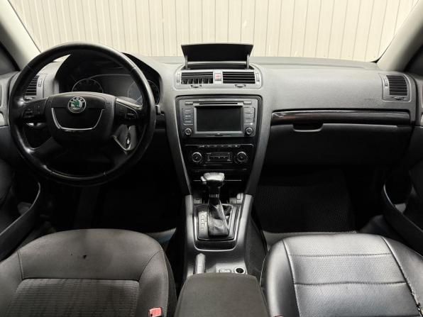 Skoda Octavia II (A5) Рестайлинг с пробегом 2010 года, цена 850 000 рублей, 210086 км, лифтбек, Автокод Объявления