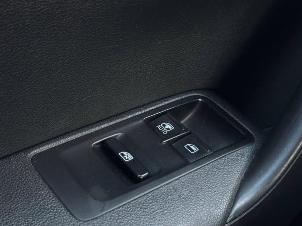 Volkswagen Polo V Рестайлинг с пробегом 2016 года, цена 969 000 рублей, 135777 км, седан, Автокод Объявления