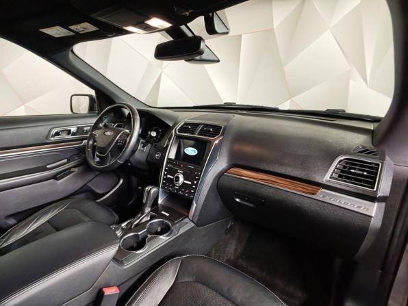 Ford Explorer V Рестайлинг 2 с пробегом 2018 года, цена 2 455 000 рублей, 194170 км, внедорожник, Автокод Объявления