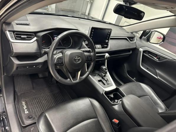 Toyota RAV4 V (XA50) с пробегом 2021 года, цена 2 325 000 рублей, 114140 км, внедорожник, Автокод Объявления