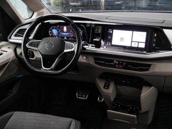 Volkswagen Multivan T7 с пробегом 2022 года, цена 5 870 000 рублей, 83948 км, минивэн, Автокод Объявления