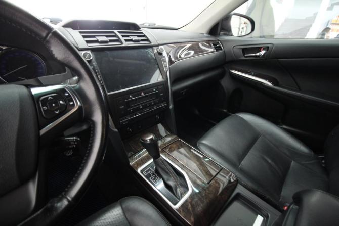 Toyota Camry VII (XV50) Рестайлинг 2 с пробегом 2018 года, цена 2 250 000 рублей, 210000 км, седан, Автокод Объявления