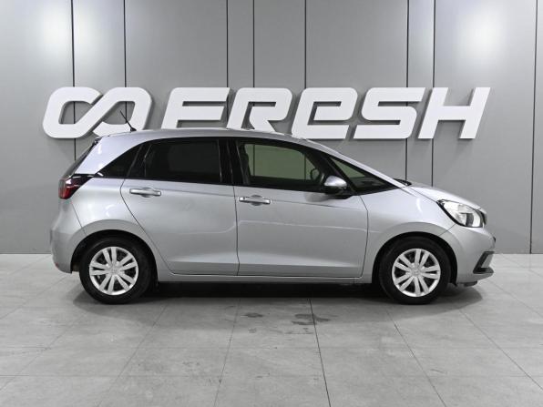 Honda Fit IV с пробегом 2021 года, цена 1 399 000 рублей, 72032 км, хэтчбек, Автокод Объявления