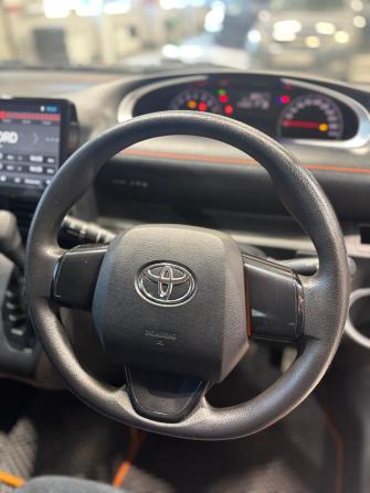 Toyota Sienta II с пробегом 2016 года, цена 1 409 000 рублей, 64000 км, минивэн, Автокод Объявления