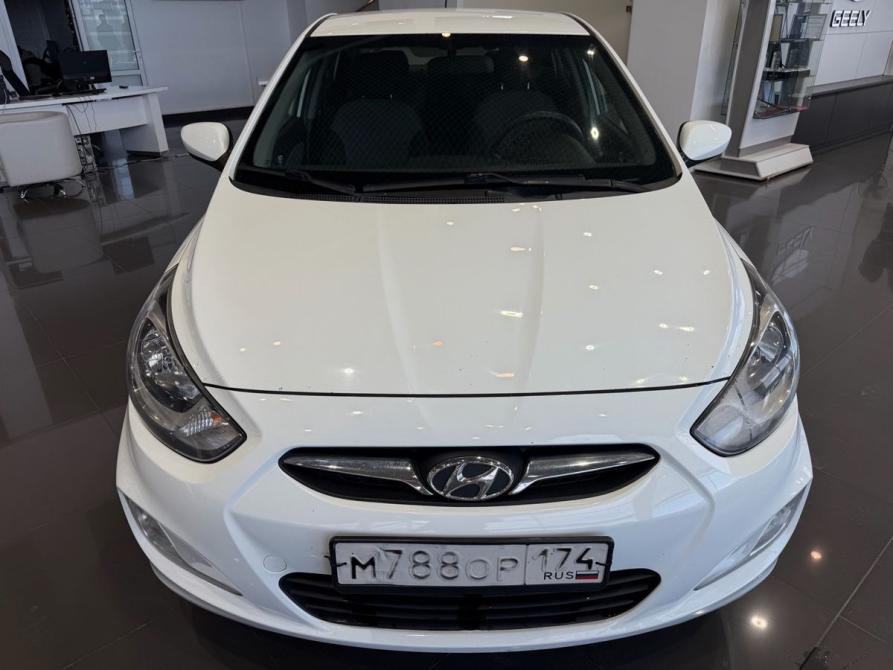 Hyundai Solaris I Челябинск  - изображение 2