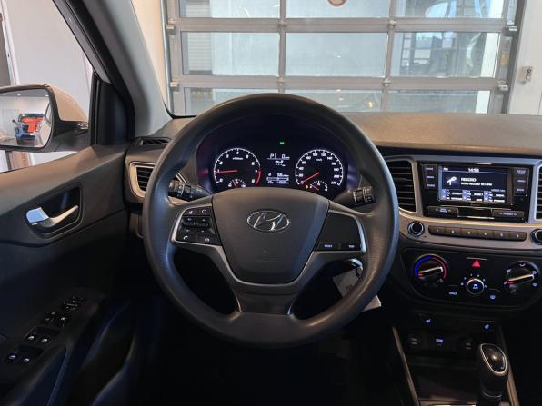 Hyundai Solaris II Рестайлинг с пробегом 2022 года, цена 1 459 400 рублей, 112591 км, седан, Автокод Объявления