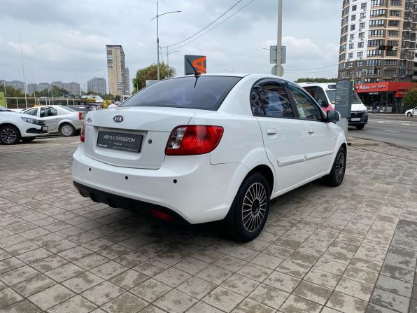 Kia Rio II Рестайлинг с пробегом 2009 года, цена 560 000 рублей, 264000 км, седан, Автокод Объявления