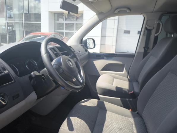 Volkswagen Caravelle T5 Рестайлинг с пробегом 2013 года, цена 1 399 000 рублей, 456188 км, минивэн, Автокод Объявления