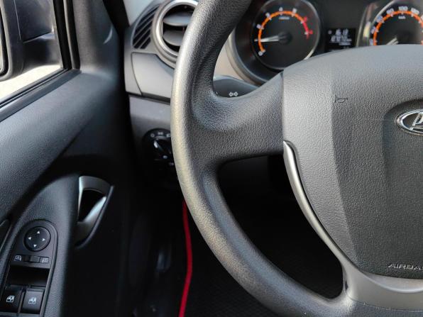 Lada (ВАЗ) Granta I Рестайлинг с пробегом 2021 года, цена 629 000 рублей, 106000 км, хэтчбек, Автокод Объявления