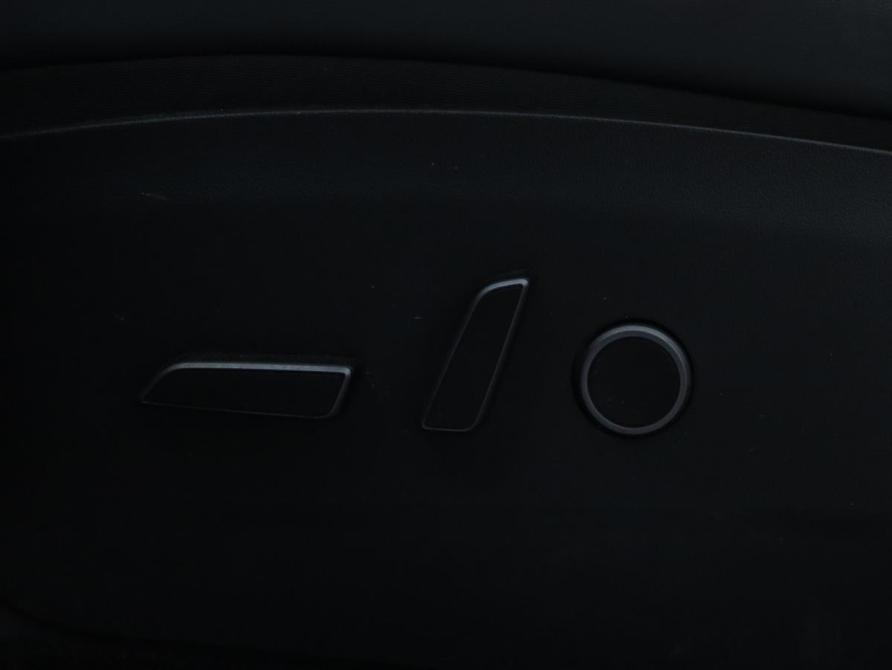 Tesla Model Y I Санкт-Петербург  - изображение 16