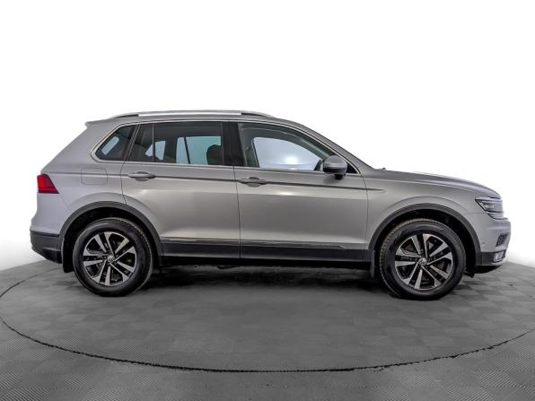 Volkswagen Tiguan II с пробегом 2018 года, цена 2 720 000 рублей, 89711 км, внедорожник, Автокод Объявления